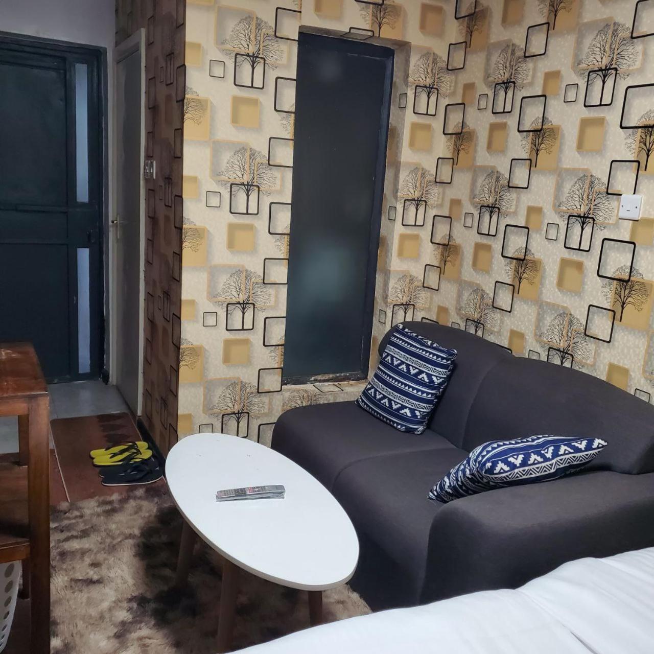 Apartmán Lovely & Cozy Compact Studio Near Airport With Rooftop View Nairobi Exteriér fotografie