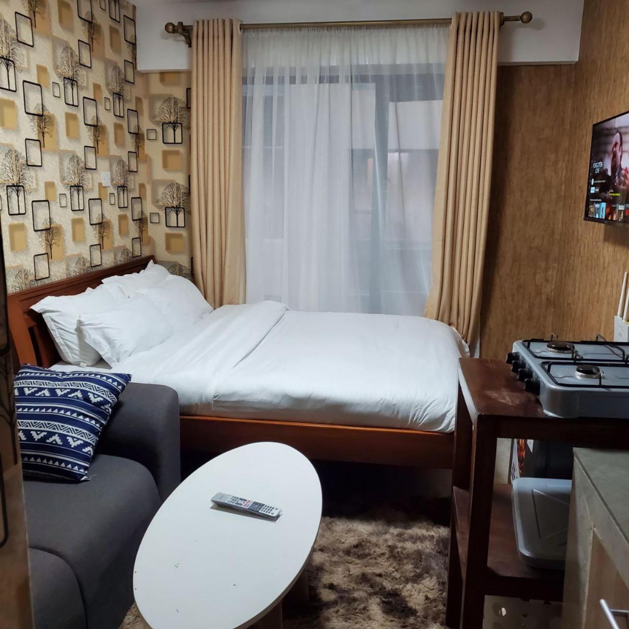 Apartmán Lovely & Cozy Compact Studio Near Airport With Rooftop View Nairobi Exteriér fotografie